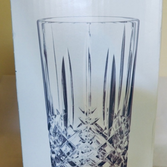 MARQUIS by Waterford Markham 9" Vase NIB Beautiful Crystal Cut glass Vase - Picture 3 of 5